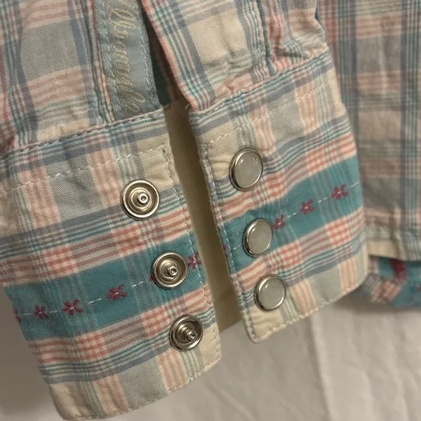 Women’s Wrangler Teal and Cream Plaid Button Down Shirt - Image 5