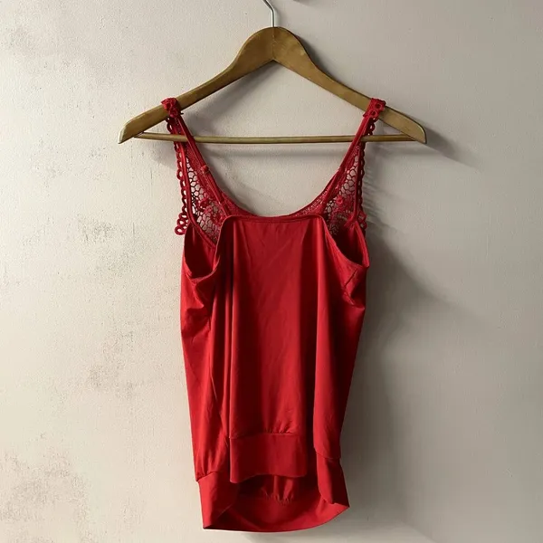Red Crochet Neckline Top Size M EUC Size M - Image 2