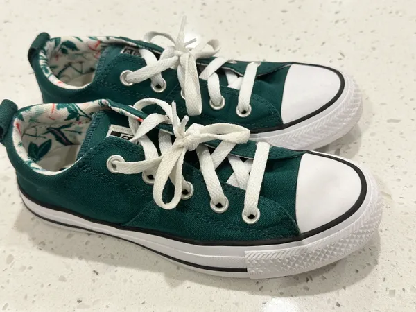 Dark Green Low Top Sneakers - Image 6