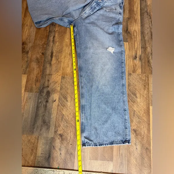 Hollister Low-Rise Baggy Distressed Light Wash Jeans Size 14R Y2K style - Image 6