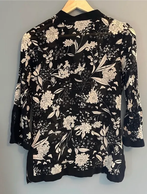 Zara black and white sheer floral quarter sleeve tunic blouse - Image 8