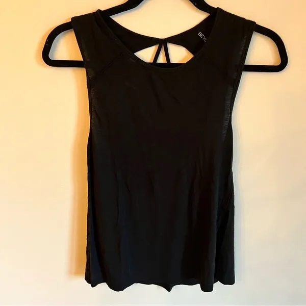 Beyond Yoga Black Athletic Tank Top Criss Cross Back | S - Image 4
