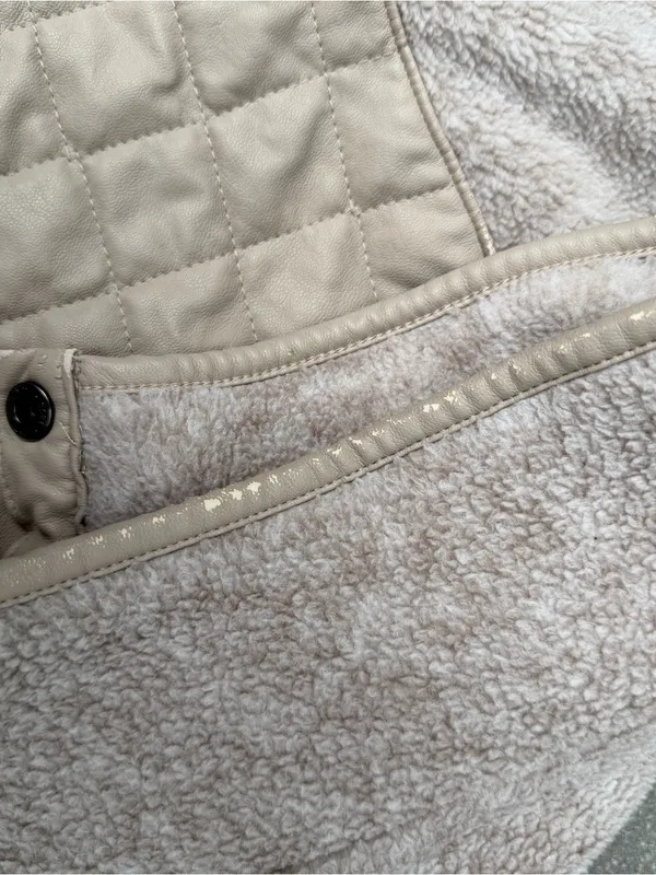 Abercrombie & Fitch Sherpa Quilted Pullover Jacket Beige Small - Image 5