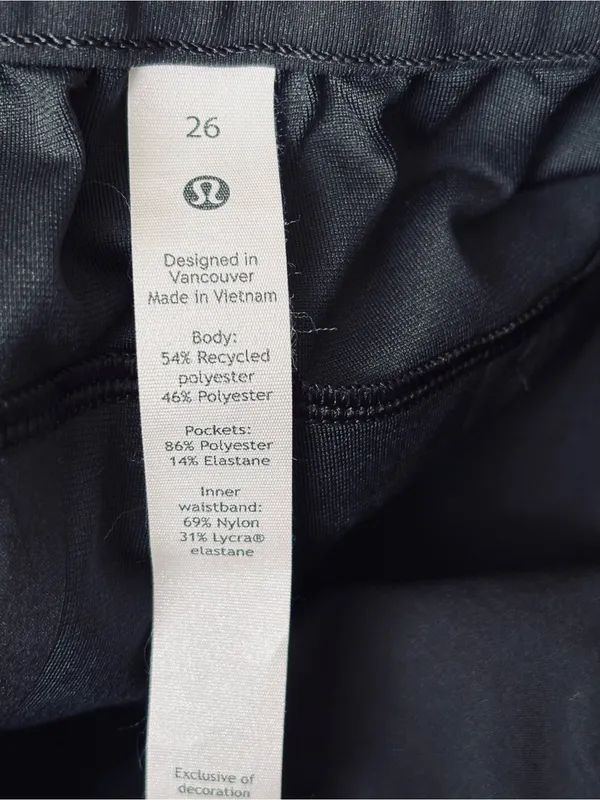 Lululemon Warpstreme High-Rise 7/8 Jogger black size 26 womens - Image 8