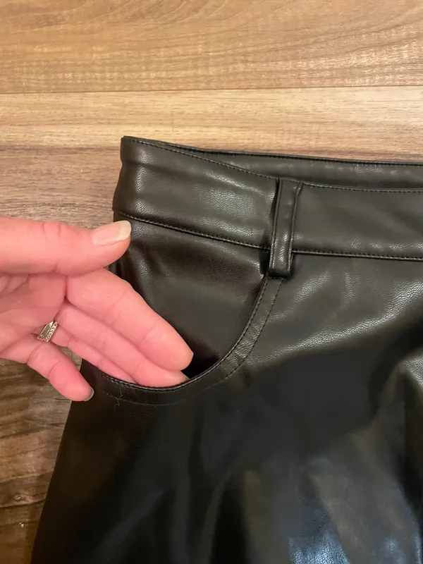 NWT! Dazy Black Faux Leather Mini Skirt - Sleek Women's Skirt Size XL NEW! - Image 6