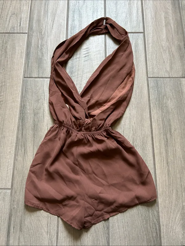 superdown Brown Halter Romper - Image 4