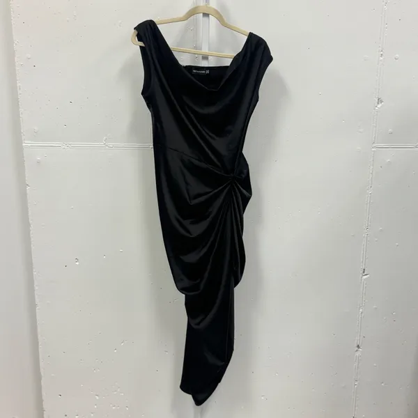 PrettyLittleThing Black Satin Off The Shoulder Draped Skirt Midi Dress Slit Sz 8 - Image 3
