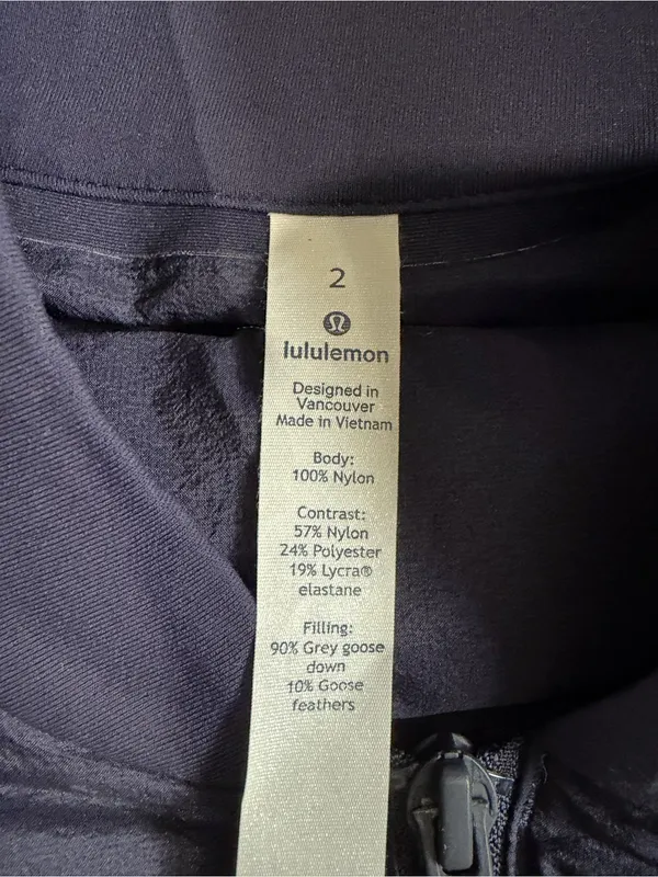 Lululemon Down For It All Vest Navy Blue Size 2 Puffer Running Vest - Image 3