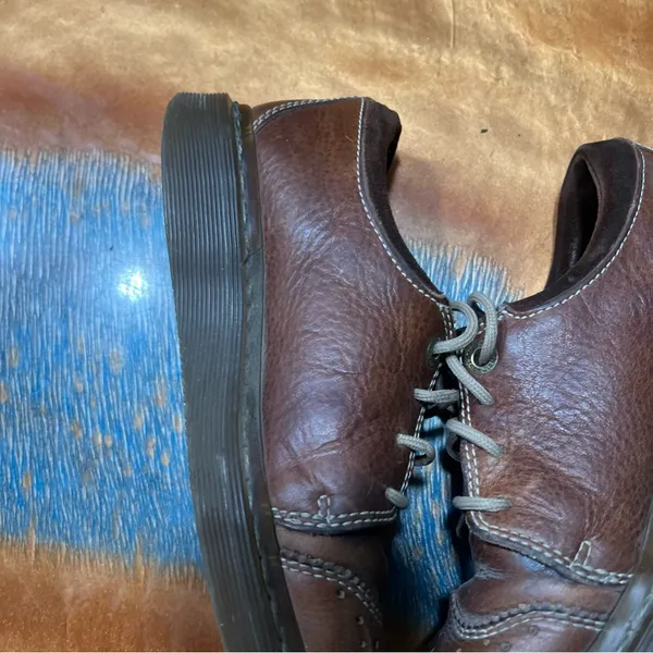 Vintage Dr. Martens Brown Leather Wingtip Oxfords size 6 air ware preppy grunge - Image 11