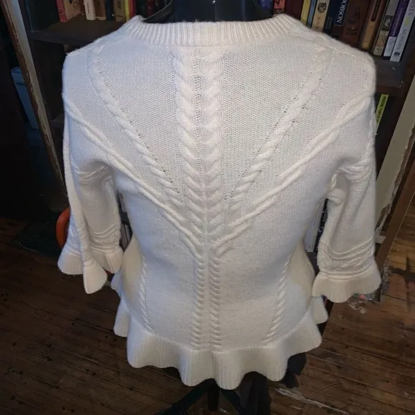 Kate Spade cream wool/cashmere cable knit ruffled hem S romantic royalcore sweat - Image 3