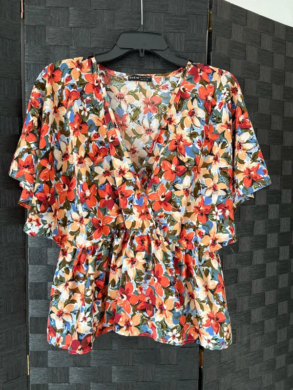 Shein Floral Top - Image 2
