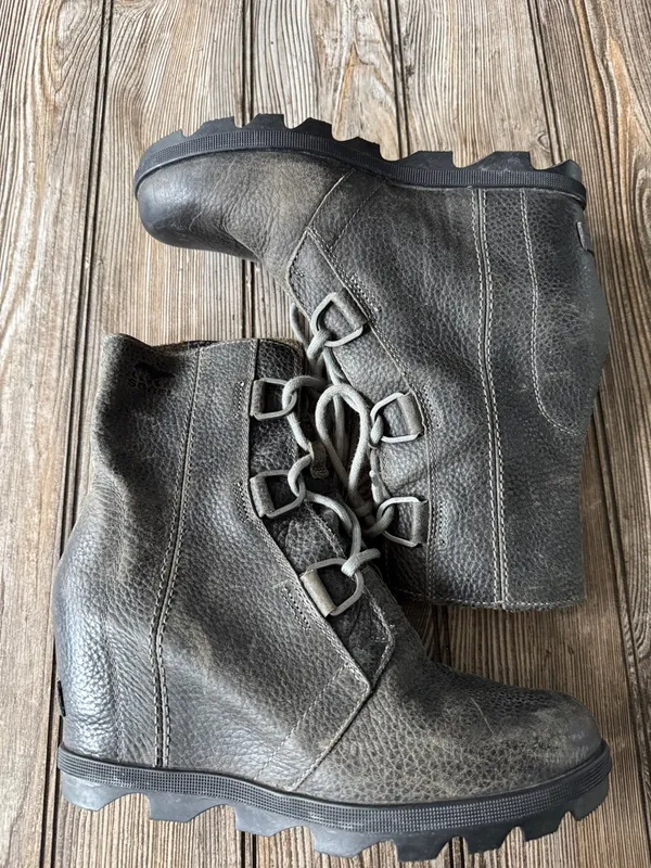 Sorel Gray boots Leather Lace Up wedge 8.5 - Image 2