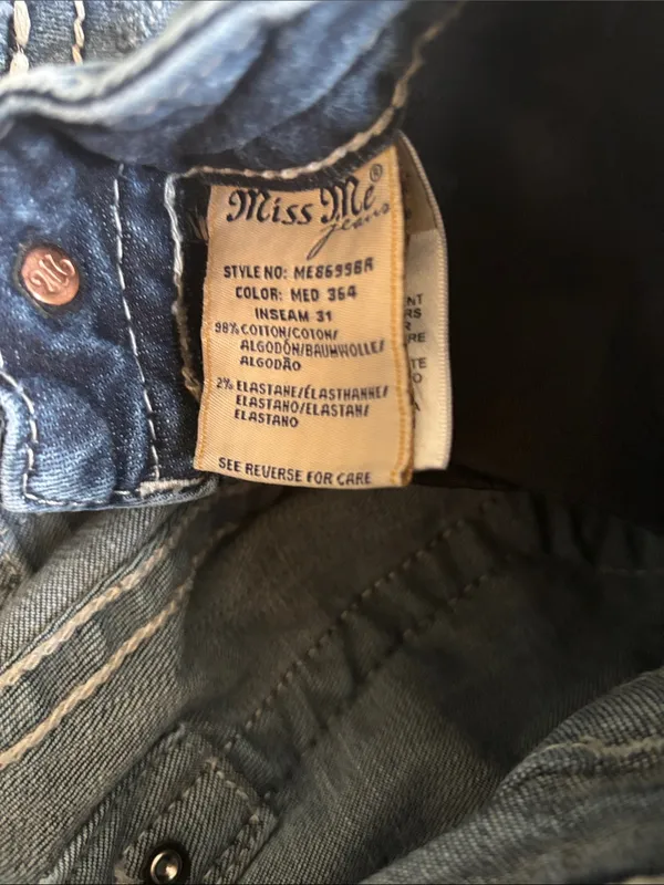 VTG Miss Me Mid~Rise Distressed Boot Cut Jean Sz 32 Embellished Embroidered Blue - Image 7