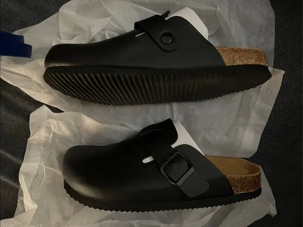 SUFU Black Clogs size 7M - Image 5