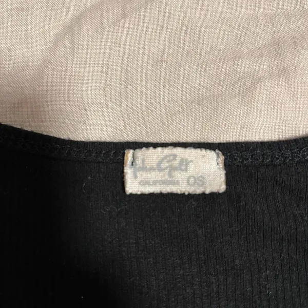 Brandy Melville John Galt Black T Shirt Ribbed Scoop Neck Soft Slinky One Size - Image 2