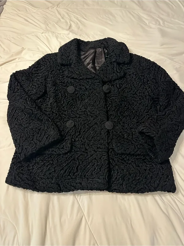 Lustrelam by Halldon LTD Vintage Curly Persian Classic Black Peacoat - Size M? - Image 3