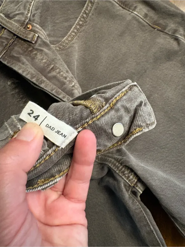 PacSun Women’s Dad Jeans- Eco Brown - Image 4