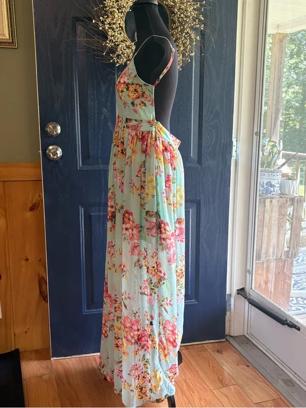 Miss Avenue Floral Adjustable Spaghetti Strap Backless Maxi Dress size Large - Image 4