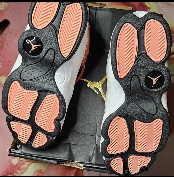Jordan RETRO13(NWOT)(2) - Image 3