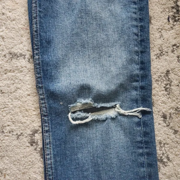 Zara Full length Ripped High Rise TRF Slim Fit Straight Leg Jeans size 4 - Image 3
