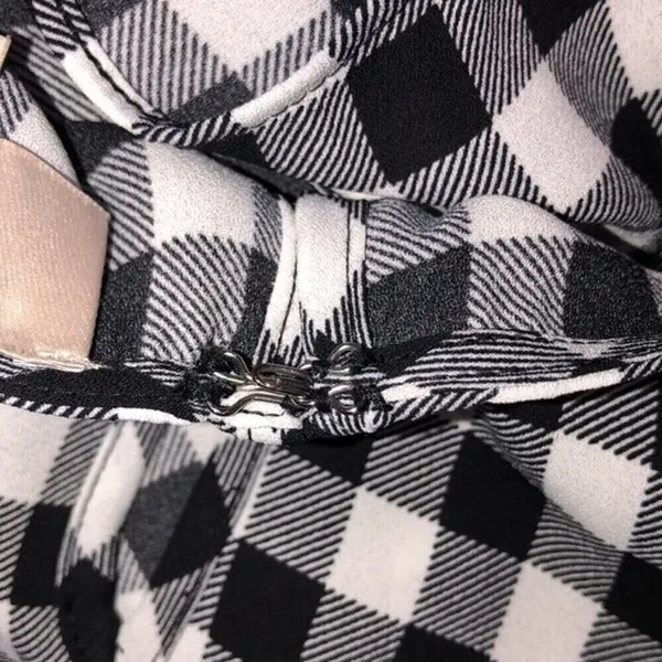 LOFT size small black checkered ruffle top - Image 5