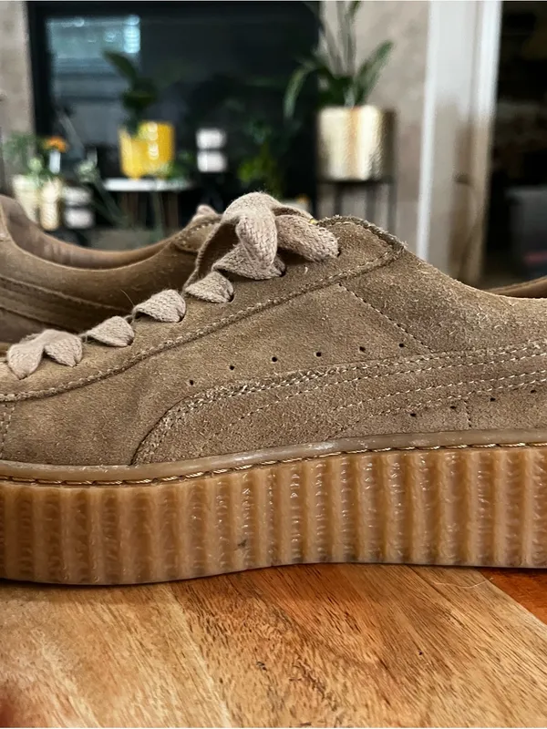 Puma Fenty by Rihanna Platform Suede Creeper with Gold Logo Womens Sz 7 Leather - Image 6