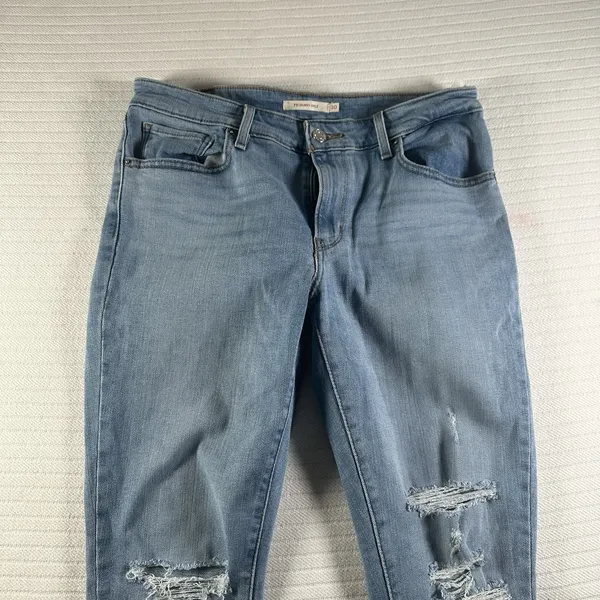 Women’s Levi’s 711 Skinny Ankle Jeans Distressed Light Wash Raw Hem Size 30x27 - Image 5