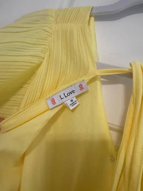L LOVE Yellow Pleated Wrap Top Puff Sleeve Feminine Blouse Boutique Style - Image 3