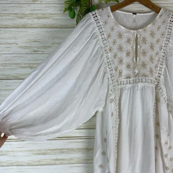 Free People White Boho Embroidered Eyelet Tunic - Image 3