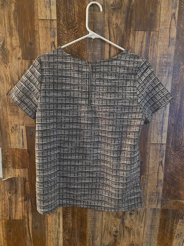 Belle by Beldini NWT women's short sleeve blouse size small. Stripped Q36 - Image 3