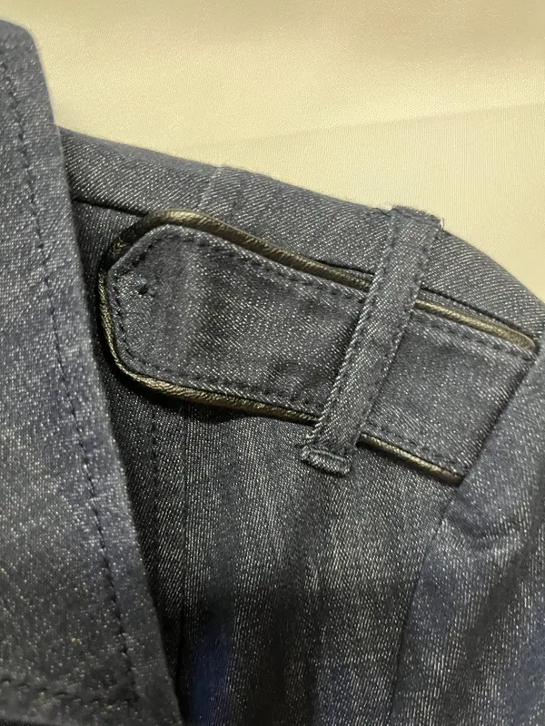 White House Black Market Denim Blazer, Women's Size 8 - Image 4
