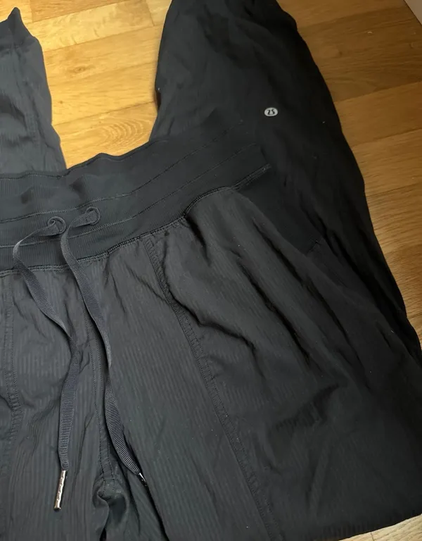 Lululemon Dance Studio Jogger 29” - Image 2