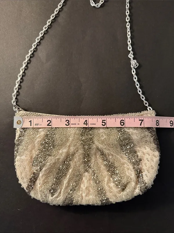 Vintage Fine Arts Bag Silver & Cream Beaded Evening Bag With Silver Chain Strap - Image 9