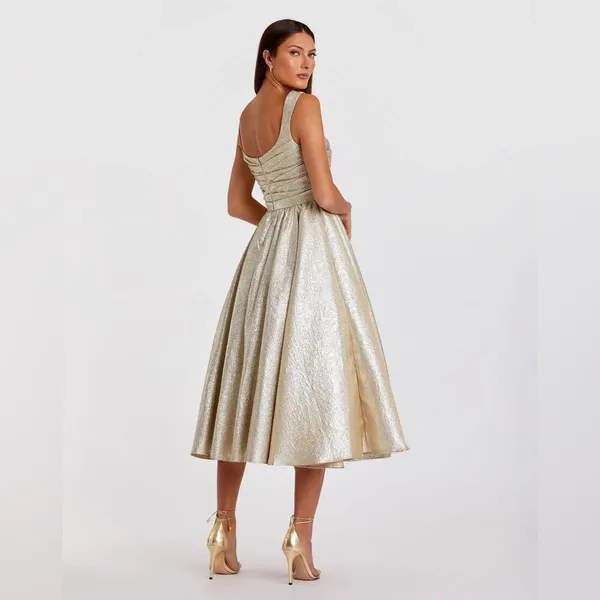 MAC DUGGAL Size 6 Gold Square Neck Pleated Sleeveless Midi Cocktail Dress Gown - Image 5
