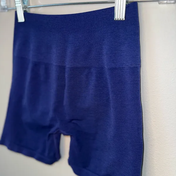 Alphalete Shorts Amplify - Image 2