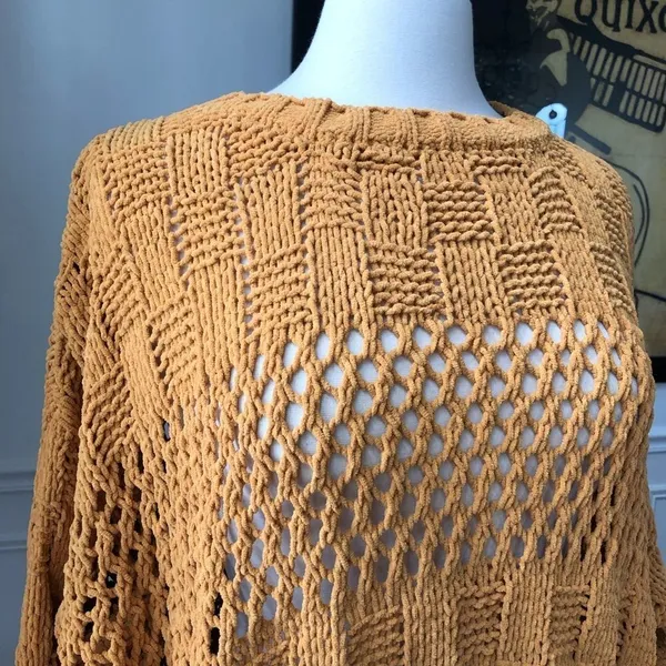 NWT Billabong Onward We Go Chenille Sweater Mustard L - Image 4