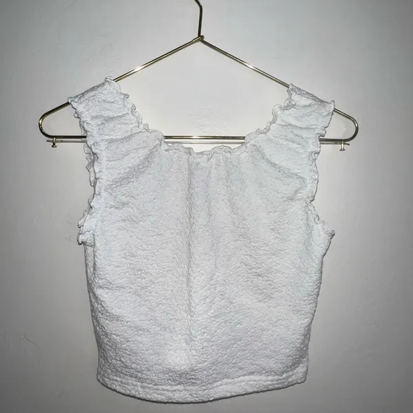 John Galt Brandy Melville White Popcorn Textured Ruffle Bow Crop Tank Top OS‎ - Image 3