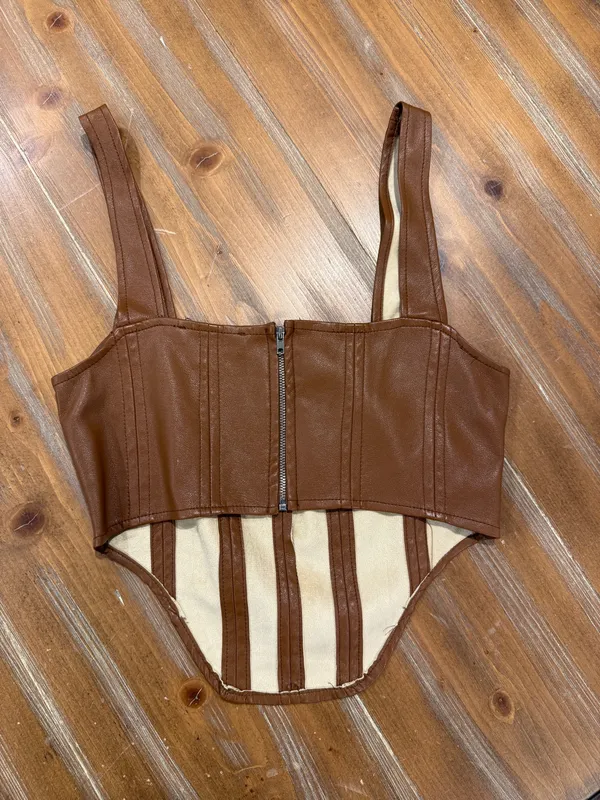 Motel Rocks Wawi PU Faux Leather Crop Top Chocolate Brown Y2K Size M Edgy - Image 4