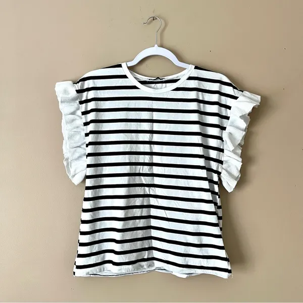 ZARA | Black White Striped Ruffle Sleeve Boxy Tee Sz M - Image 3