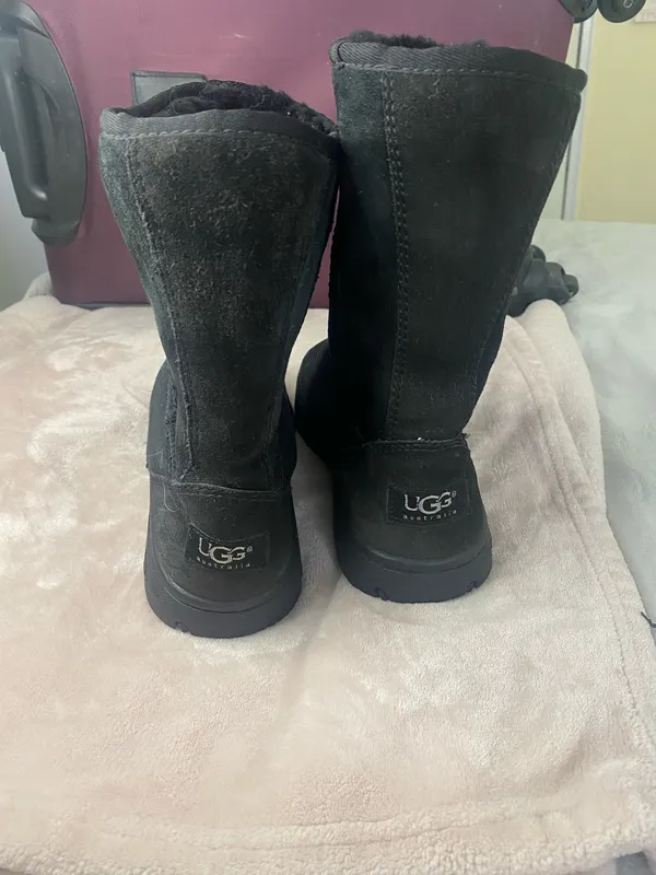 UGG Australia Classic Short Black Suede Boots women size 8 - Image 3