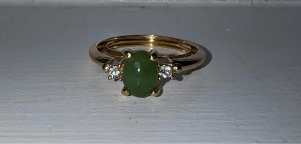 Vintage gold cabochon stone ring Size 6 - Image 2
