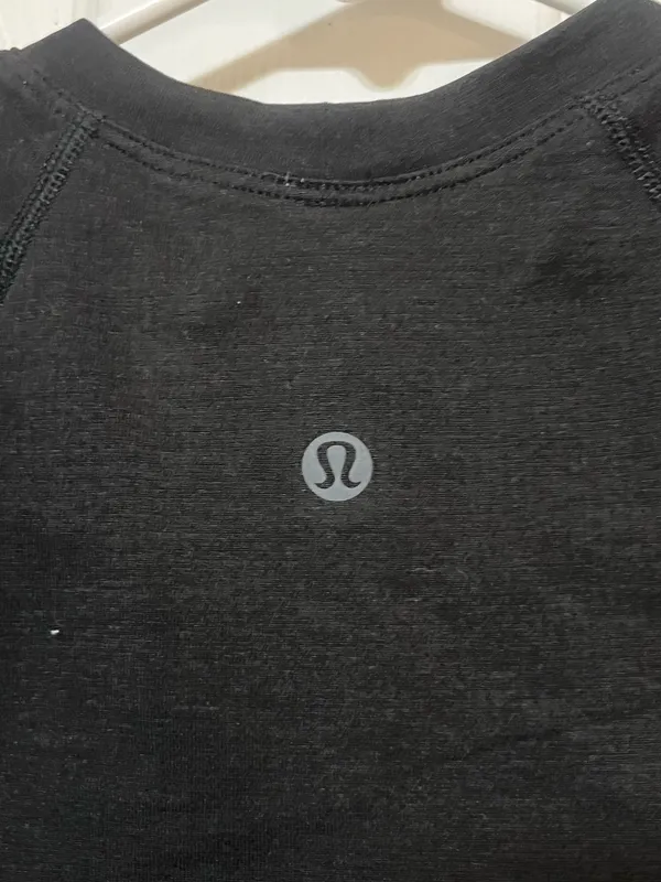 Cropped Lululemon Swiftly Tech Short Sleeve - Image 3