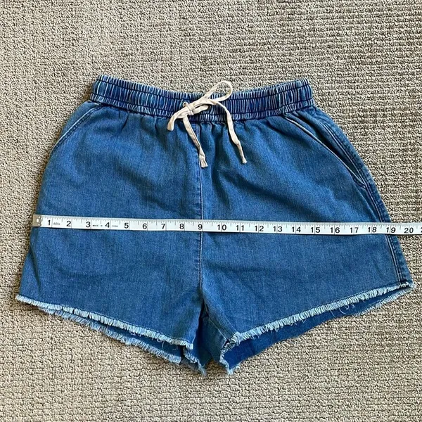 Wilfred Aritzia Denim Baggy Shorts XS - Blue - Image 3