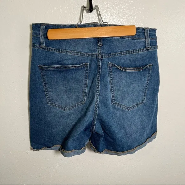 No Boundaries Women's Juniors Size 13 Denim Shorts Medium Wash‎ Cuffed Mid-Rise - Image 6