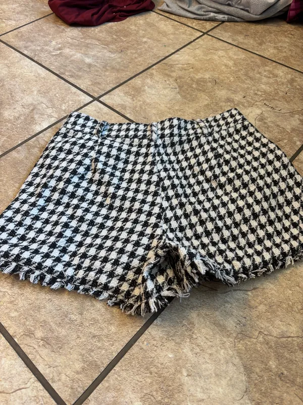 Glam Houndstooth medium shorts - Image 2