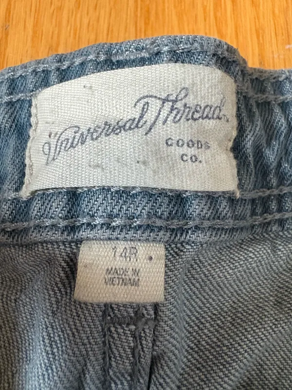 Universal Thread Jeans Women’s - Image 3