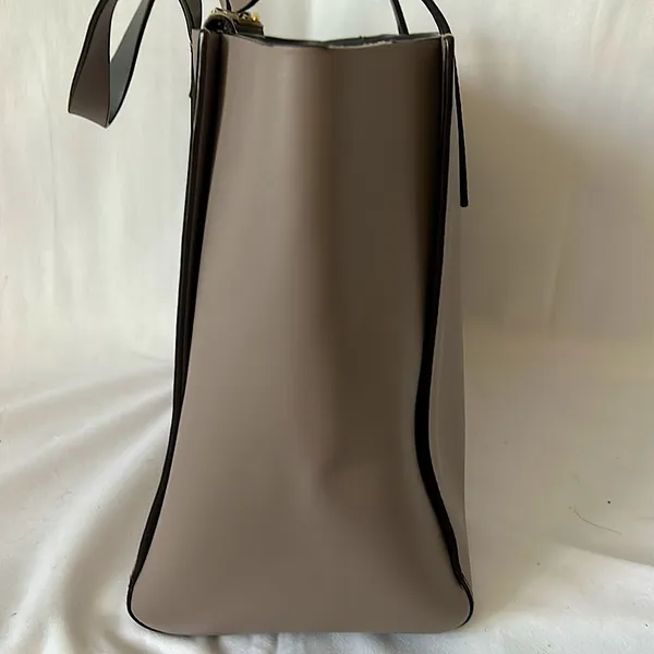 Kate Spade Authentic Gorgeous Light Gray/Taupe Leather Bag Purse 🌺🌺 - Image 6