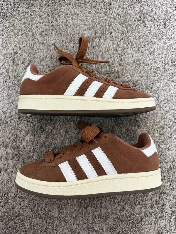 Adidas Women’s Shoes - Image 3