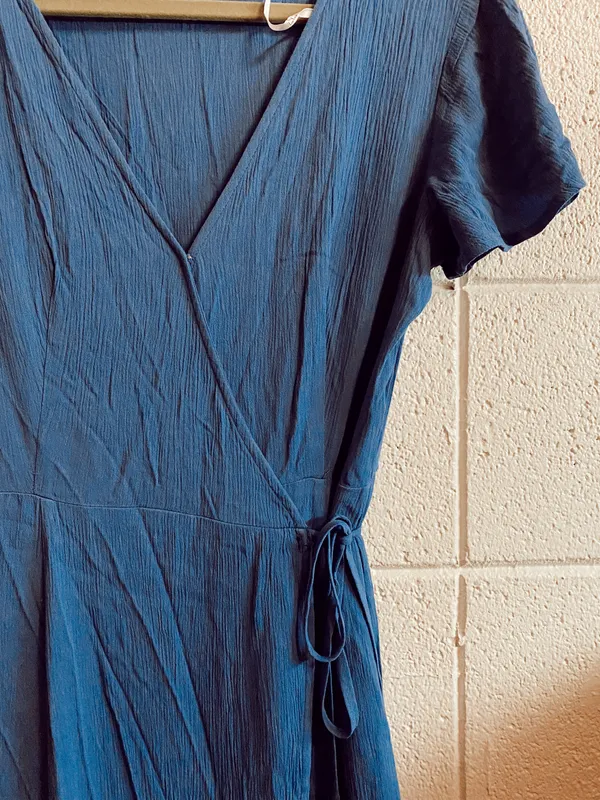 Lulus nwt heart of marigold denim blue wrap maxi dress - Image 6