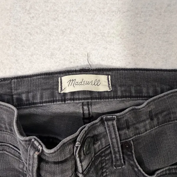 Madewell 9 Inch High Rise Skinny Jean 26 Faded Black Ripped Knee Raw Hem - Image 2